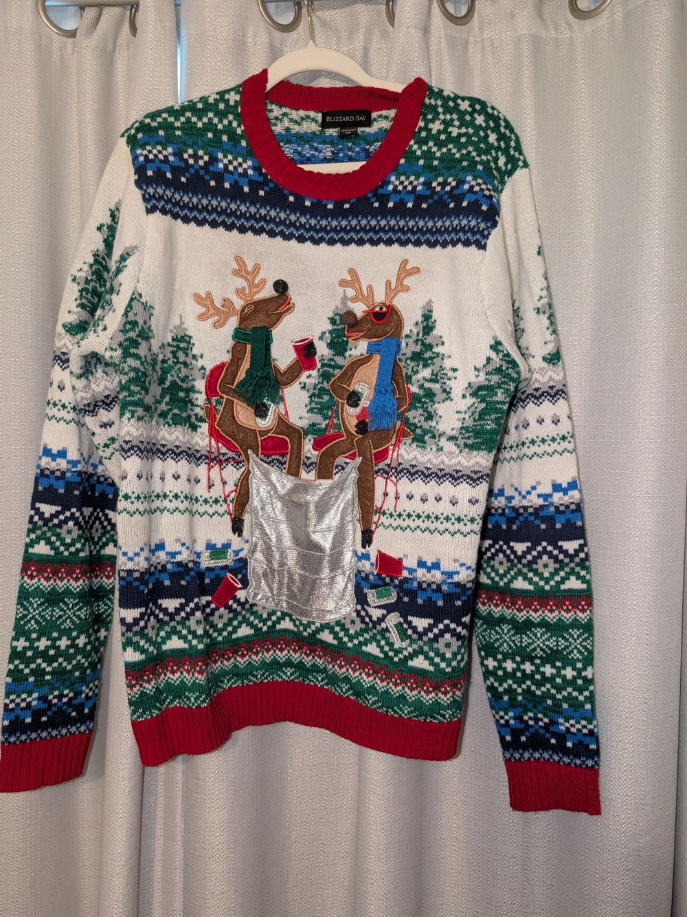 Blizzard Bay Men’s Green & White Reindeer Crewneck Sweater